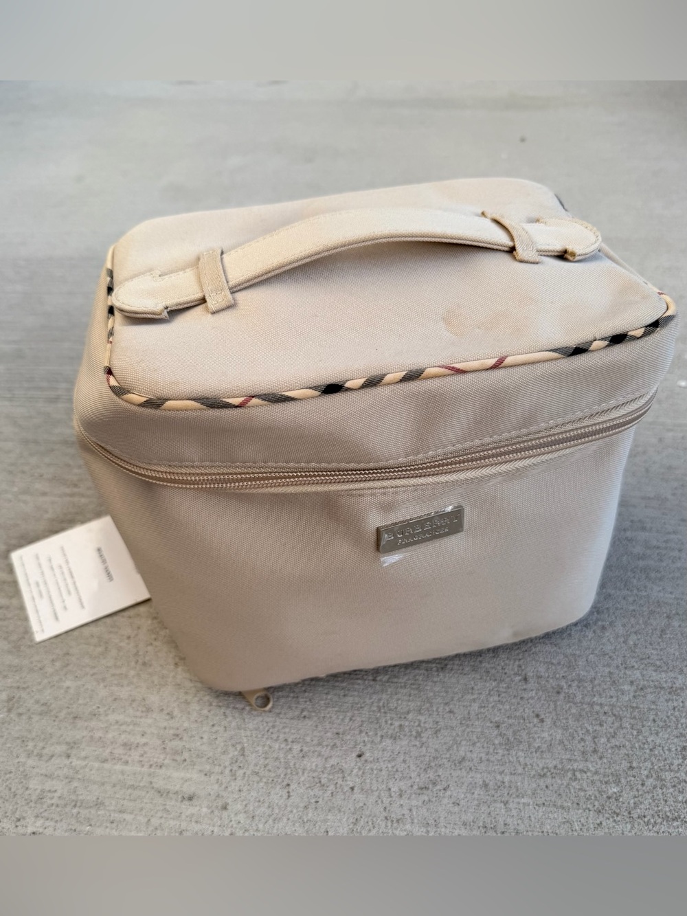 Burberry Fragrances Beauty Vanity Cosmetic Makeup Train Case Beige NWT w/ Brushe